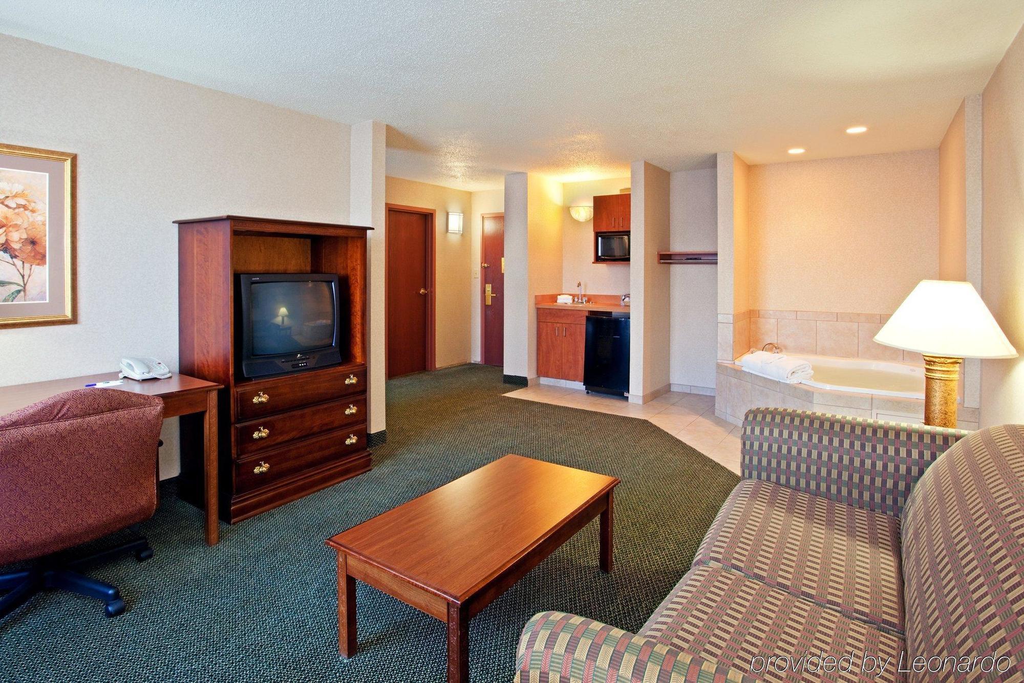 Holiday Inn Express And Suites Pittsburgh West Mifflin By Ihg Eksteriør bilde